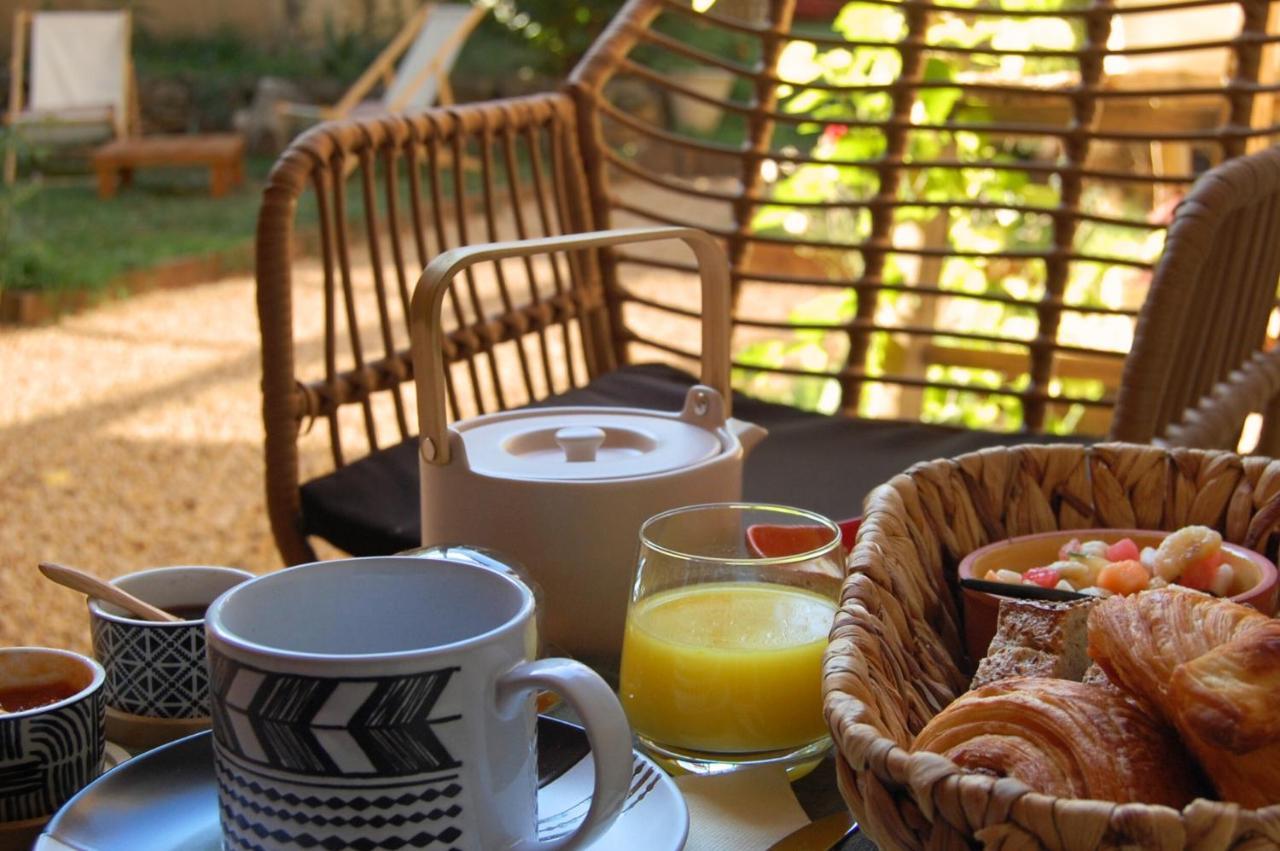 Frühstückspension La Bucolique, Et Jardin D'hotes Sabran