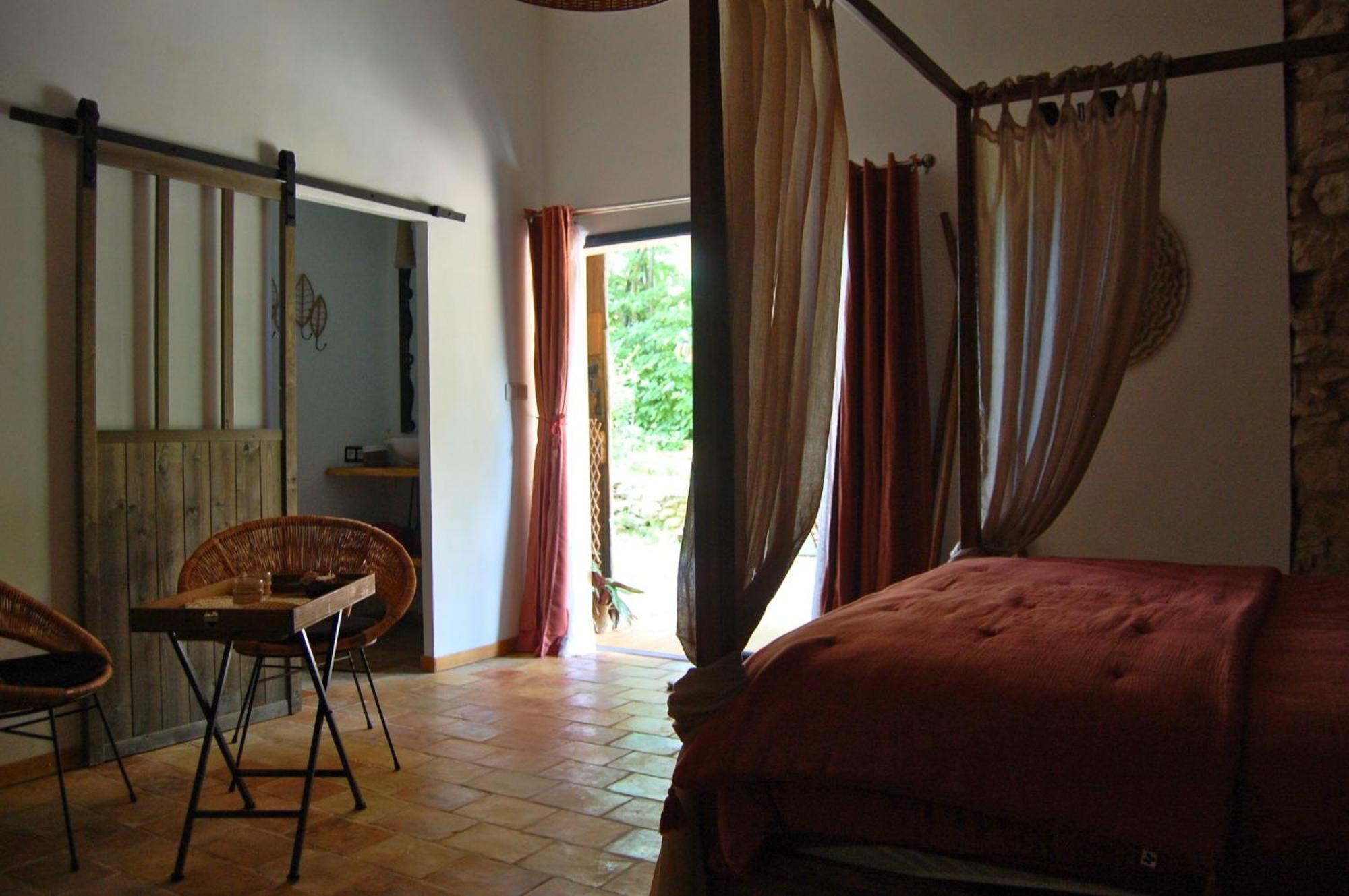 Frühstückspension La Bucolique, Et Jardin D'hotes Sabran